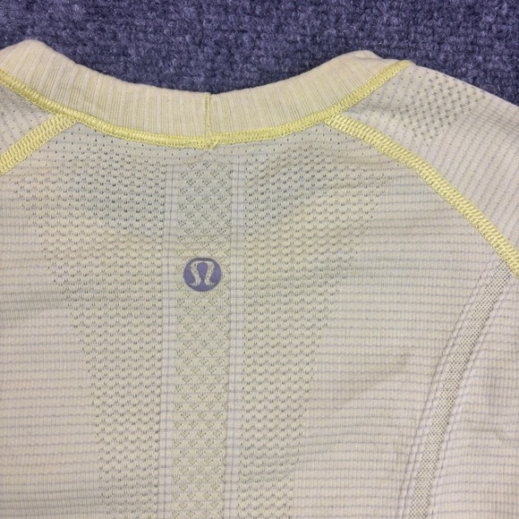 LULULEMON Women’s Yellow Long Sleeve Swiftly Shirt Athletic Shirt size: 4 - Picture 3 of 10